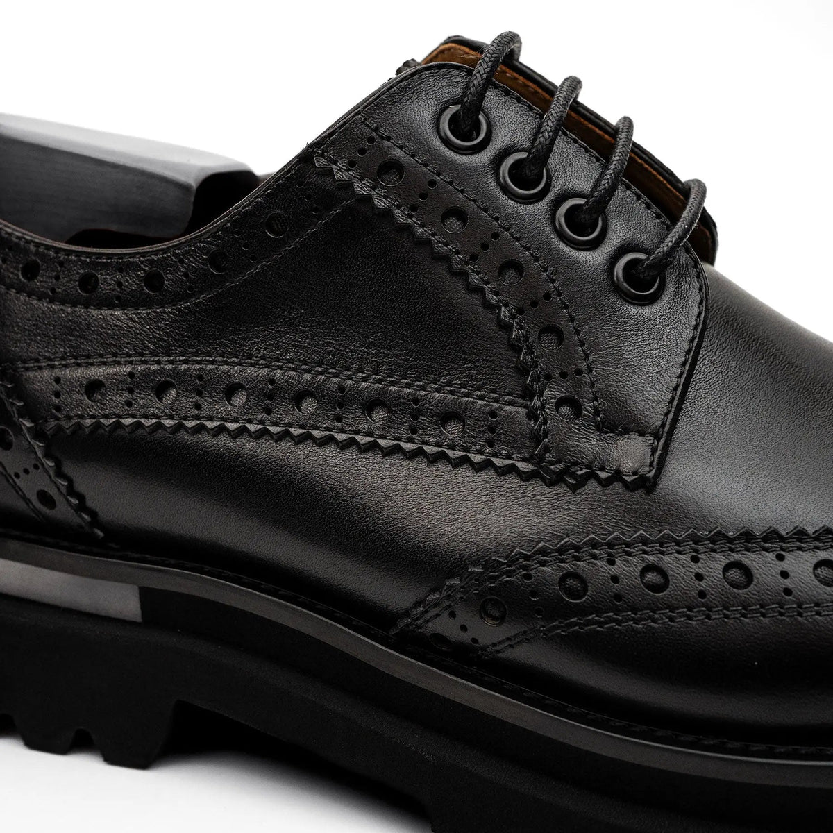 Black Brogue Lug-Sole Derby DIVINCH