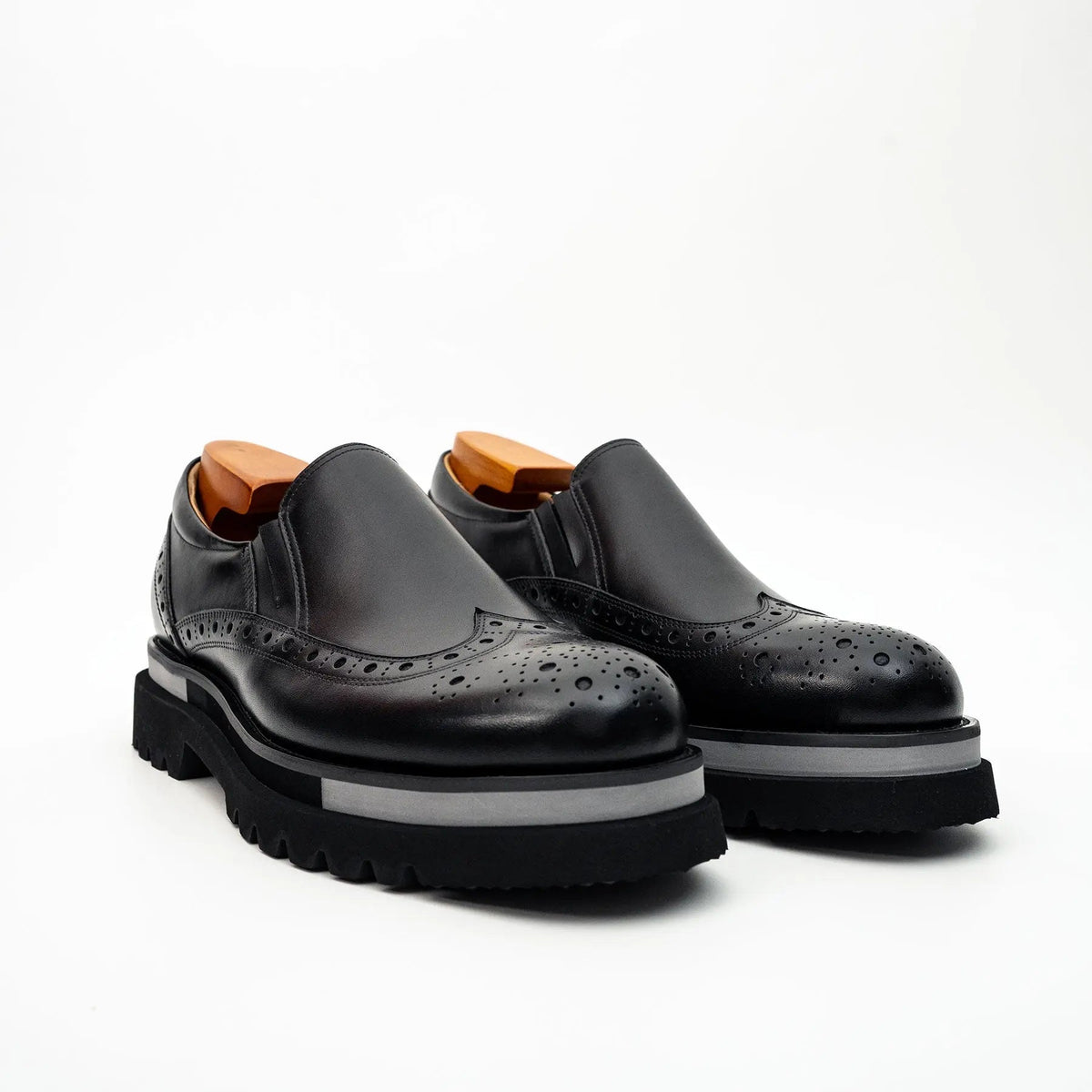 Black Brogue Lug-Sole Loafer DIVINCH