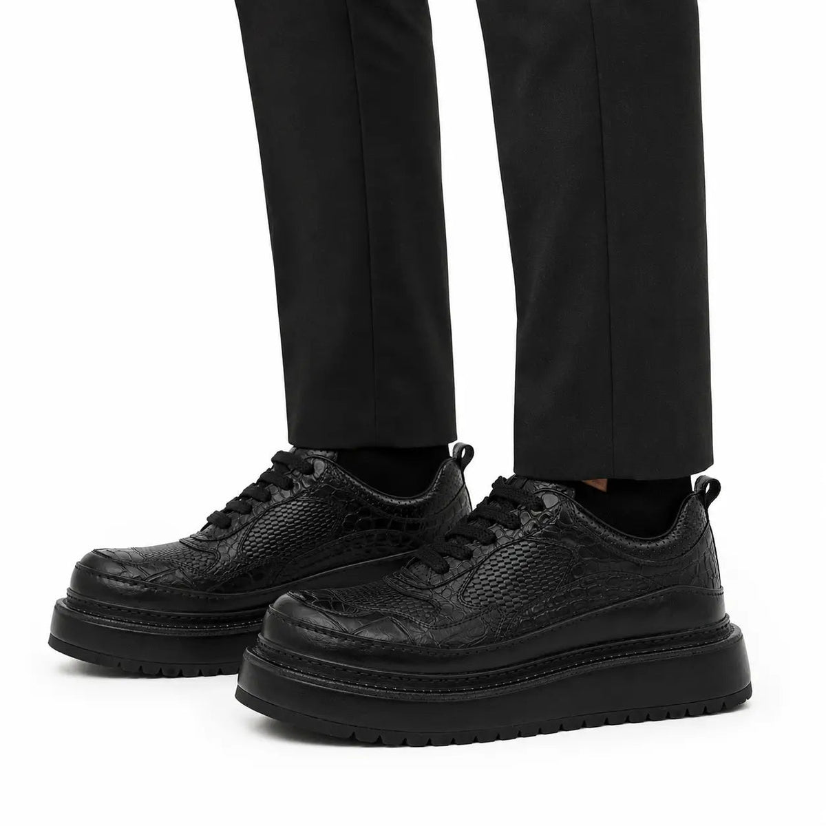Black Crocodile-Textured Platform Sneaker DIVINCH