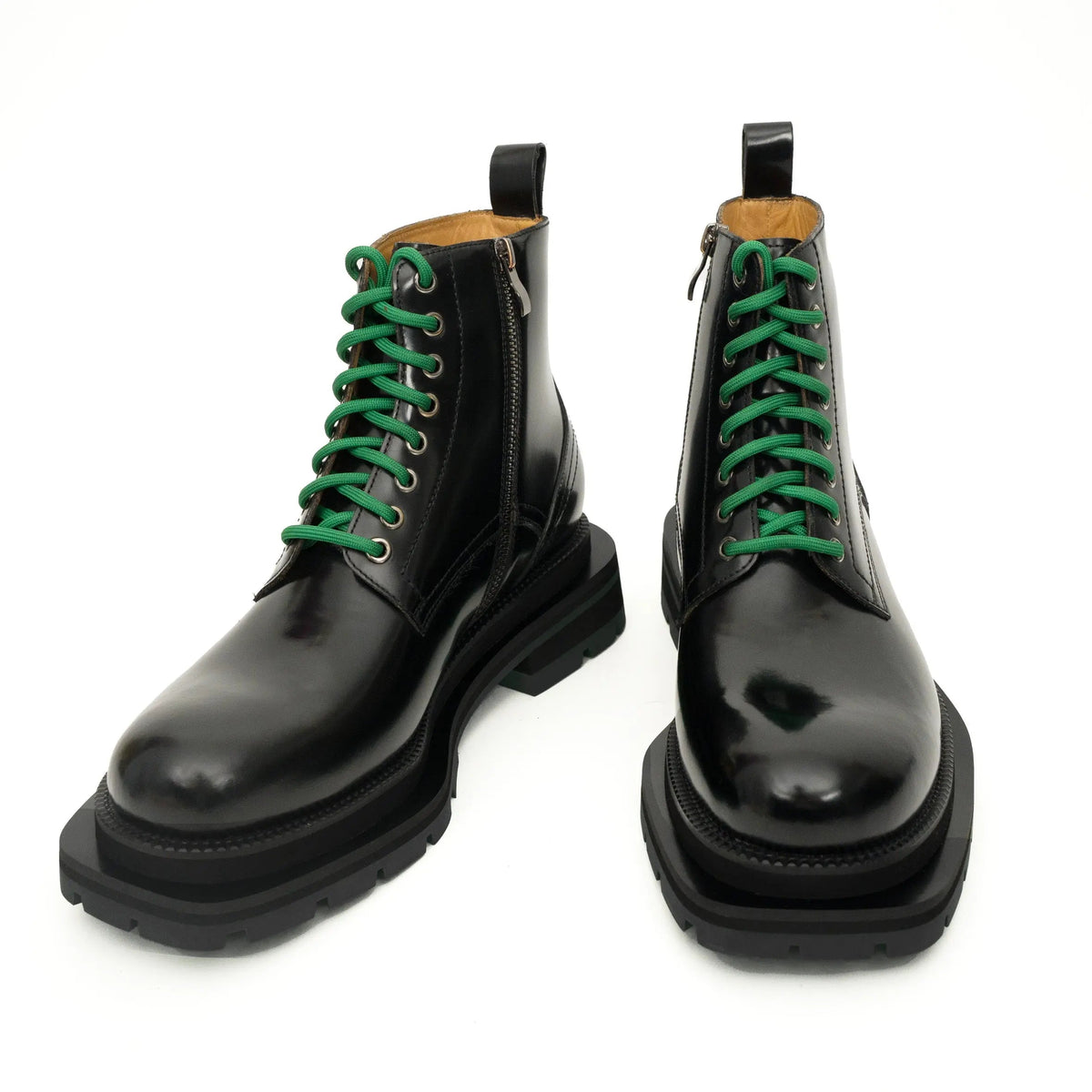 Black Leather Boots with Green Laces DIVINCH