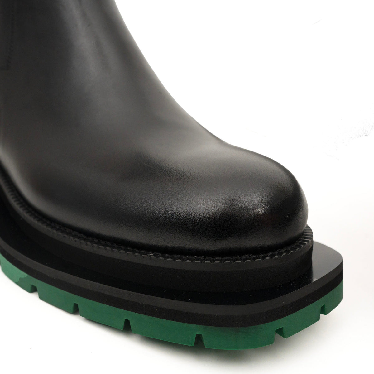 Black Glossy Platform Plain-Toe Buckle Ankle Boot DIVINCH