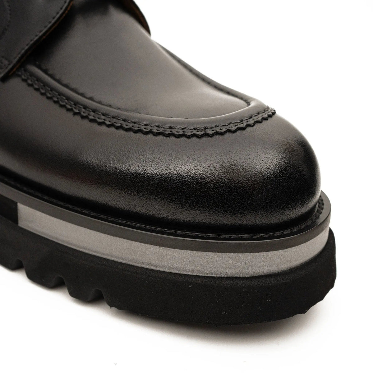 DIVINCH 6208B black leather lace-up ankle boots toe and sole detail