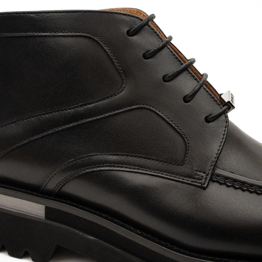 DIVINCH 6208B black leather lace-up ankle boots upper and stitching detail