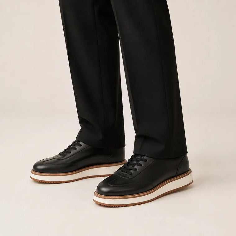 Black Glossy Platform Plain-Toe Low-top Lace-up Shoe