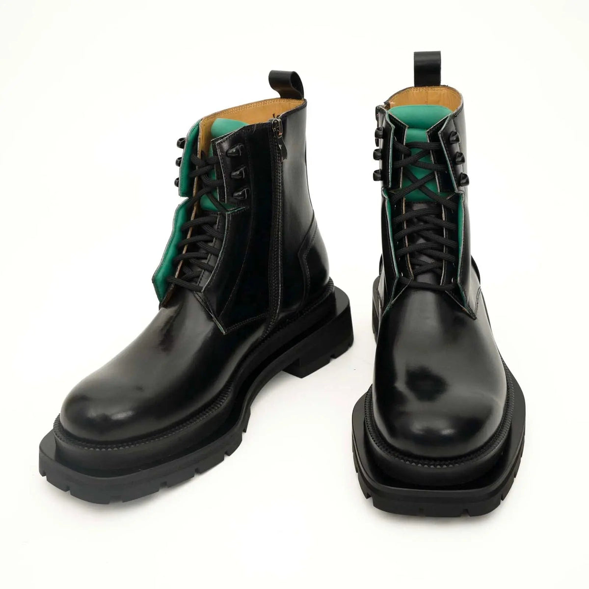 Black Leather Side-Zip Lug Sole Boots DIVINCH