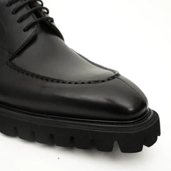 Black Lug Sole Apron Derby Divinch