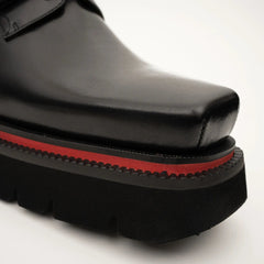 DIVINCH 5037B black lug sole strap shoes toe and sole detail