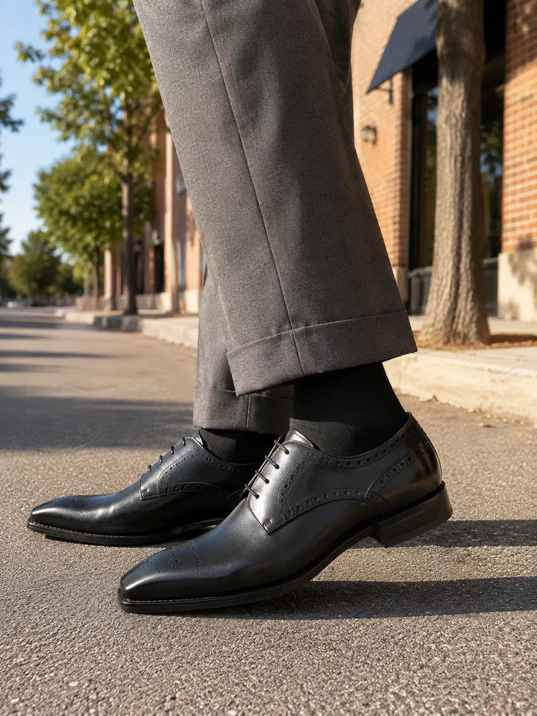 Black Medallion Oxford DIVINCH