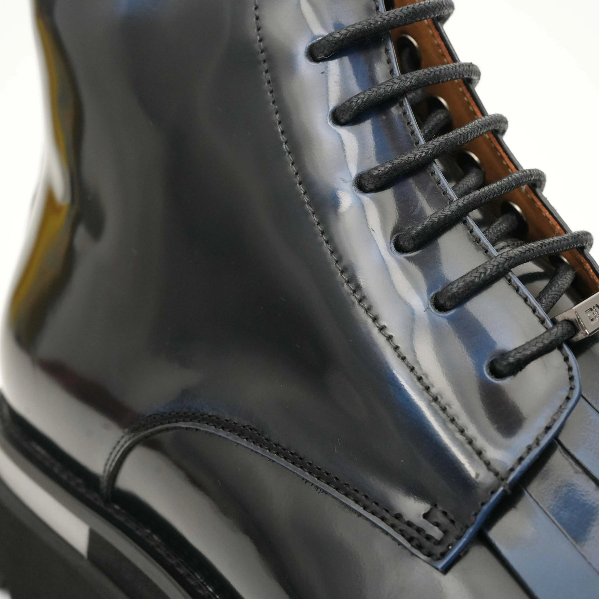 Black Patent Leather Lace-Up Boots DIVINCH