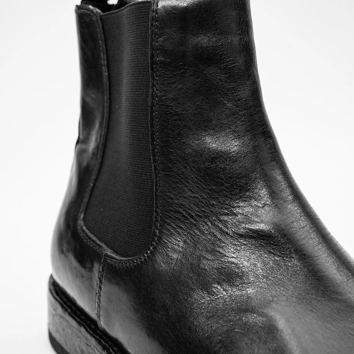 Black Washed Leather Chelsea Boot DIVINCH
