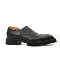 Black Wingtip Brogue Slip-On Shoes with Lug Sole DIVINCH