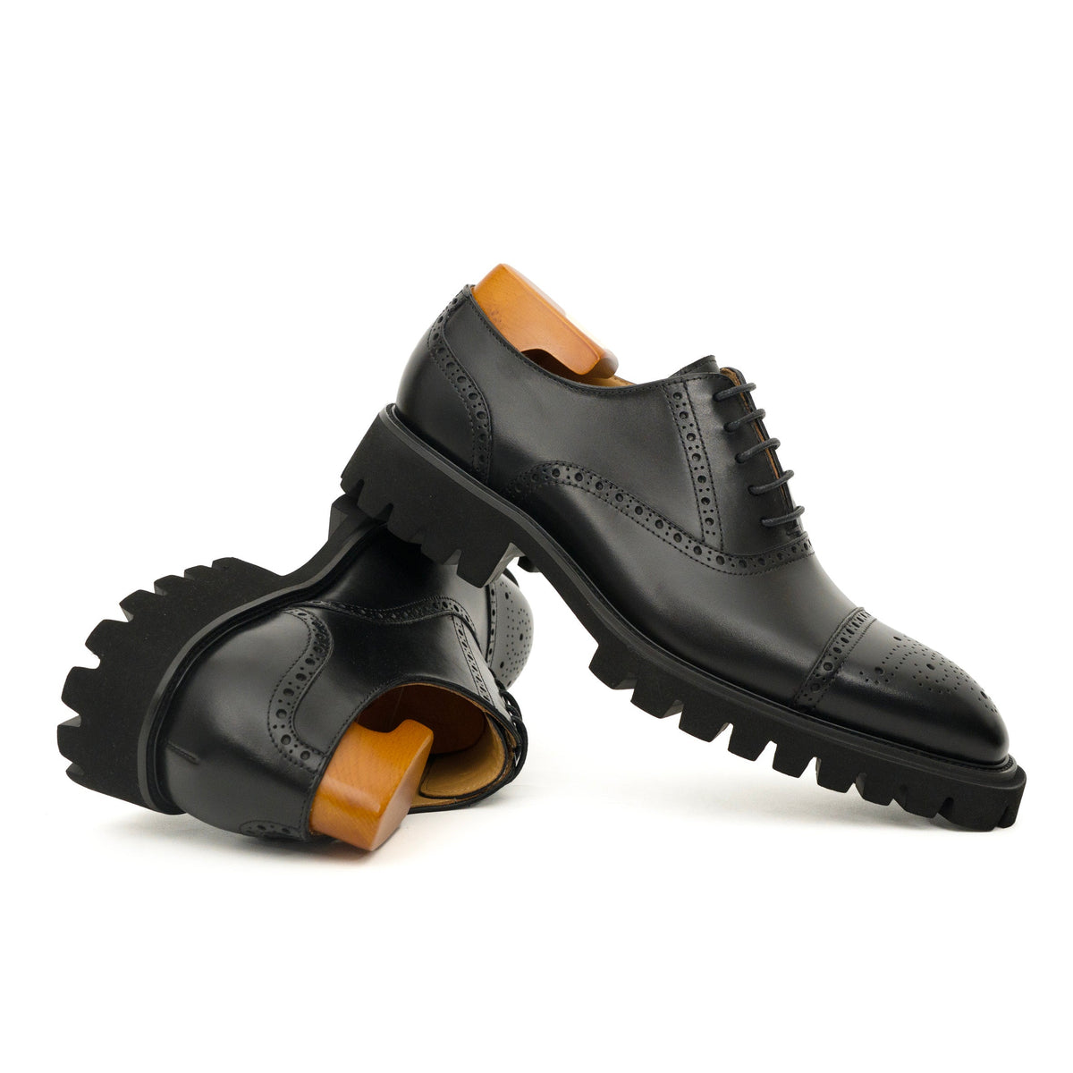 Black Wingtip Calf Leather Oxford Shoes DIVINCH