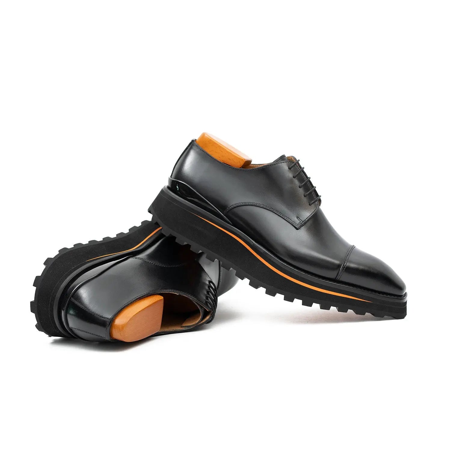 Calf leather dress three quarters derby shoes Black Divinch