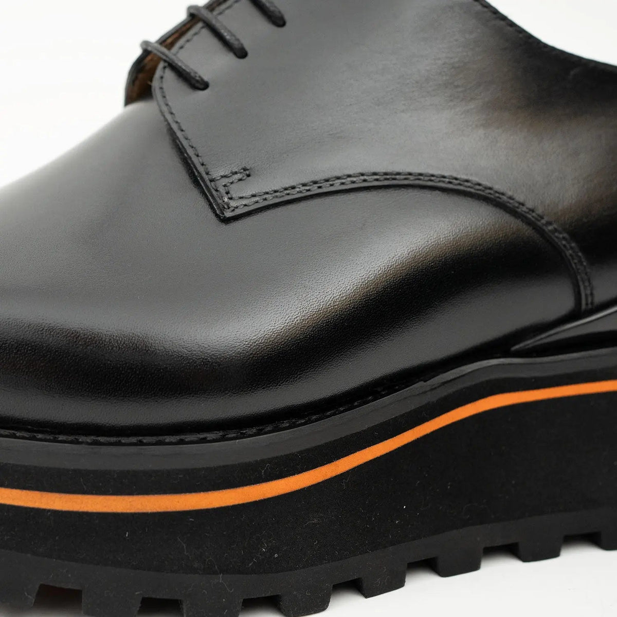 Calf leather dress three quarters derby shoes Black Divinch