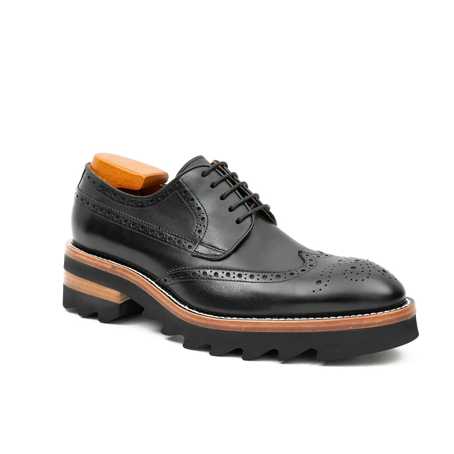 Calfskin Brogue Derby Shoes with Unique Leather Black Divinch