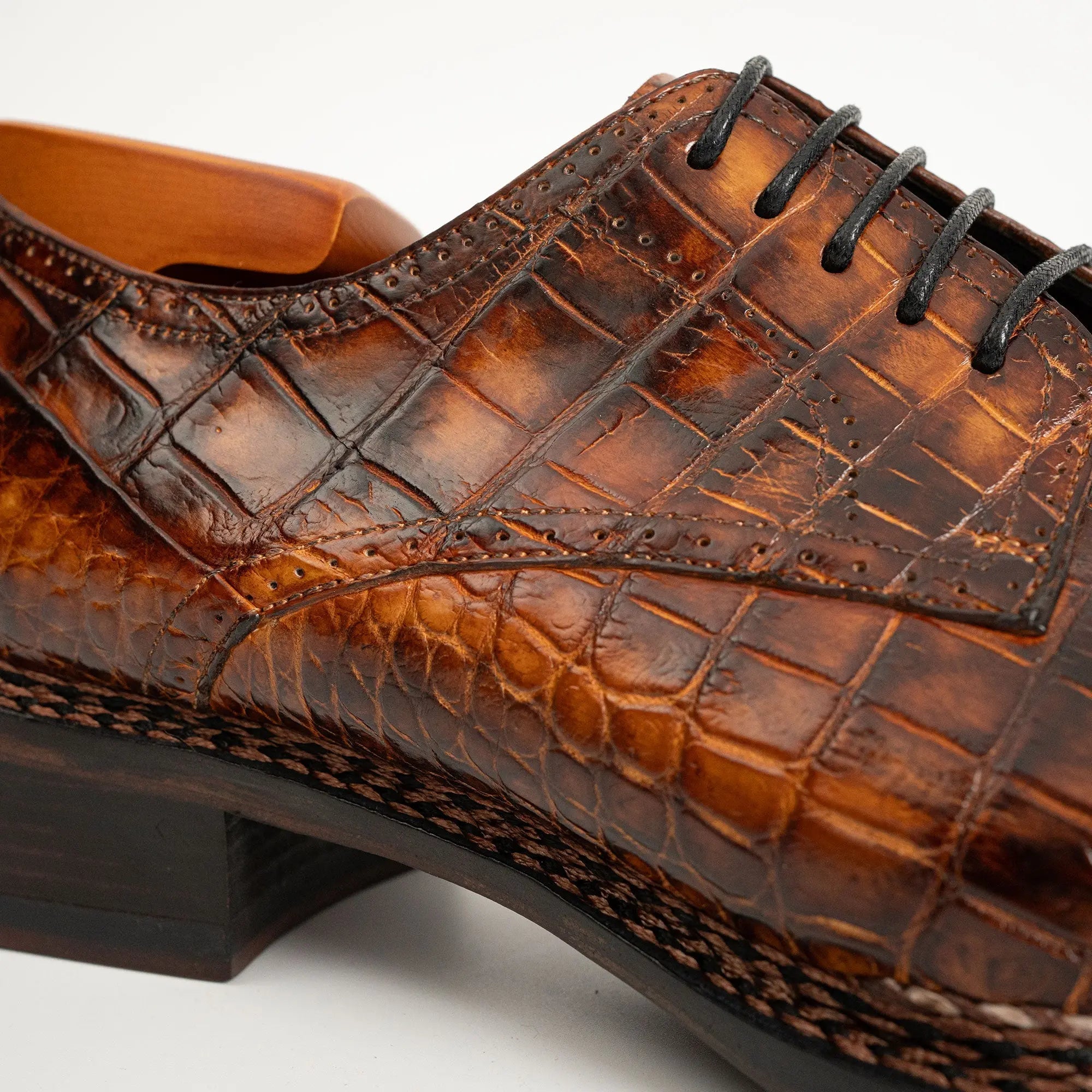 Classic Brown Crocodile Norwegian Derby Shoes DIVINCH