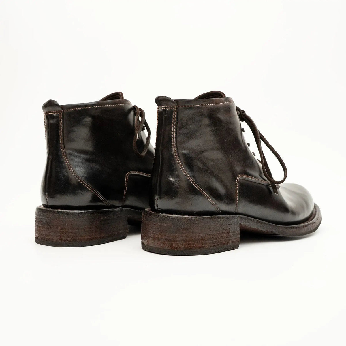 Coffee Washed Horse Leather Chukka Shoe DIVINCH
