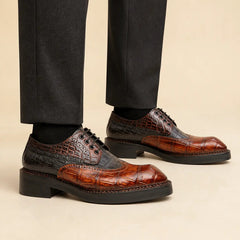 DIVINCH cognac black crocodile Derby on foot