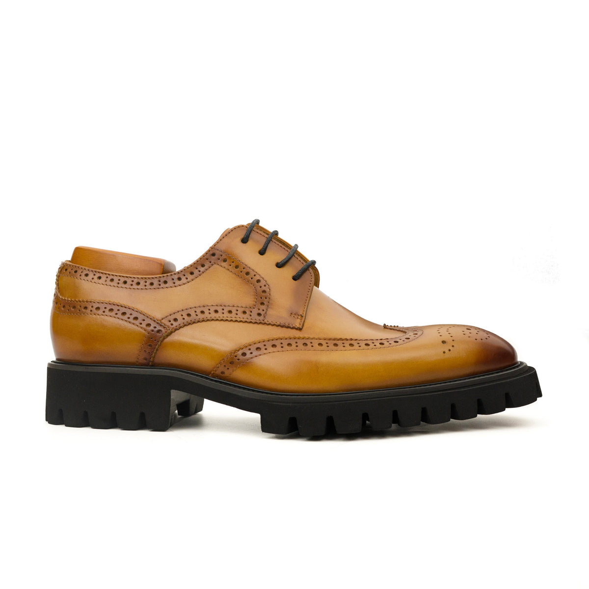 Golden Tan Brown Glossy Lug-Sole Wingtip Derby Shoe DIVINCH