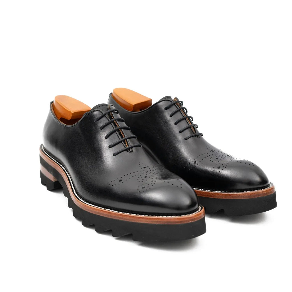 Handcrafted calfskin Oxford shoes Black DIVINCH