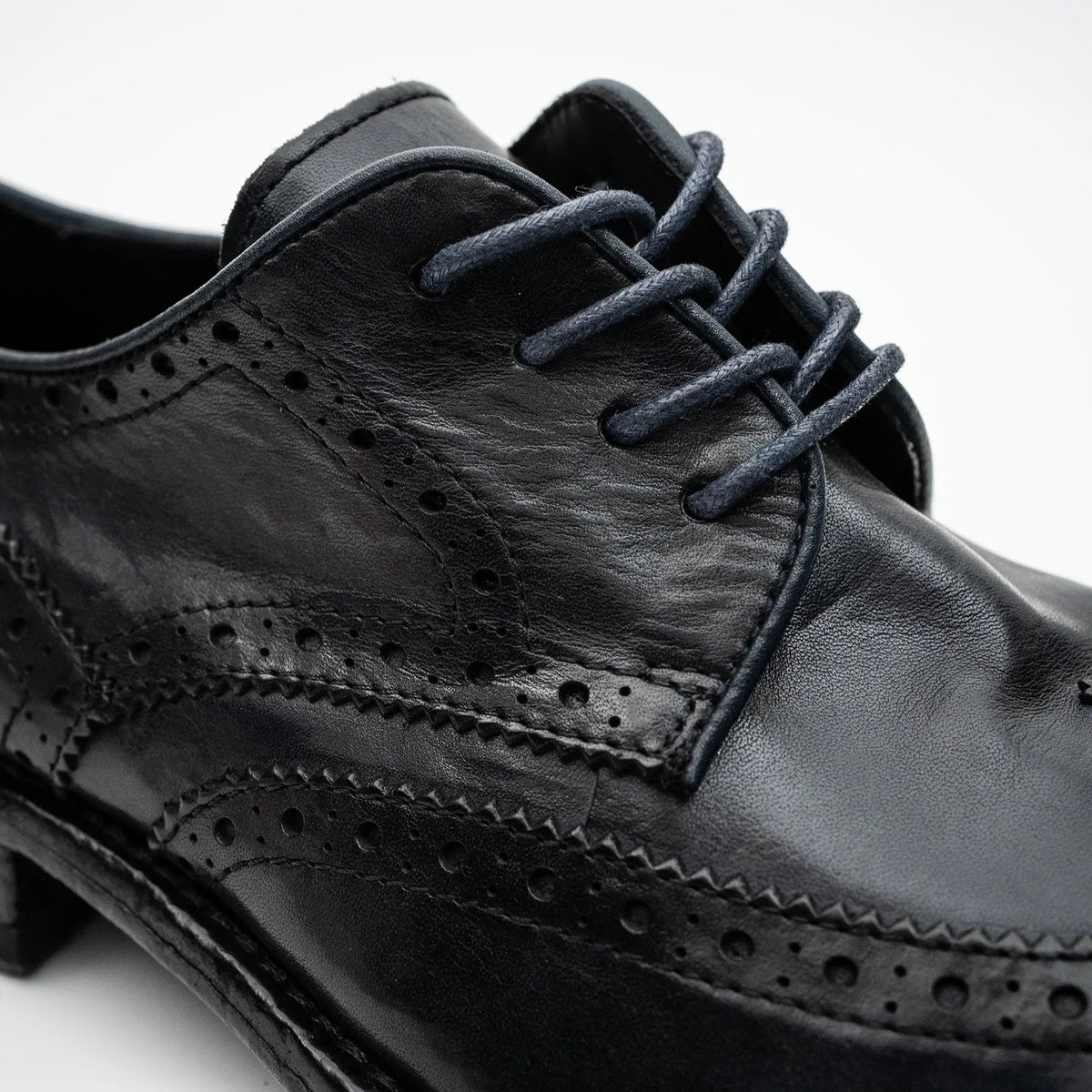 Midnight Navy Washed Leather Lug Derby DIVINCH