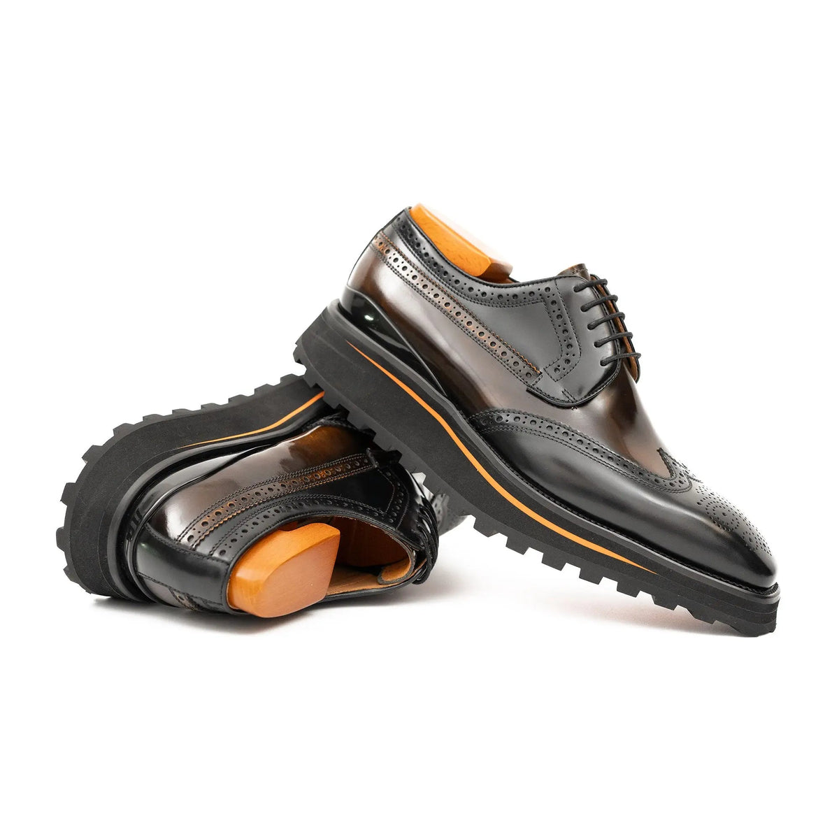 Patent leather shoes Platform brogues Black DIVINCH