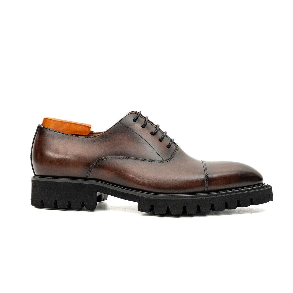 Shaded Brown Glossy Lug-Sole Cap-Toe Oxford Shoe DIVINCH