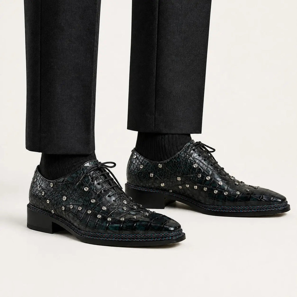 Studded crocodile Norwegian Oxford shoes on foot